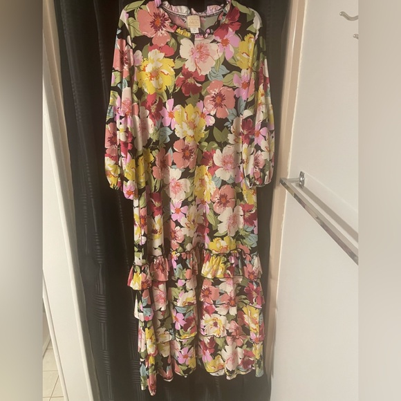 Dresses & Skirts - Zadie B’s floral dress